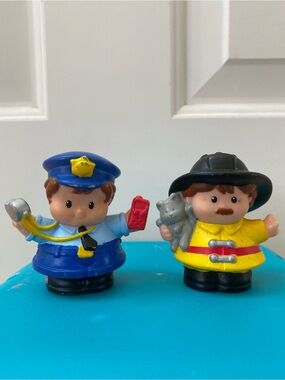 Fisher Price Little People Crossing Guard Police Firefighter Figures Lot Of 2